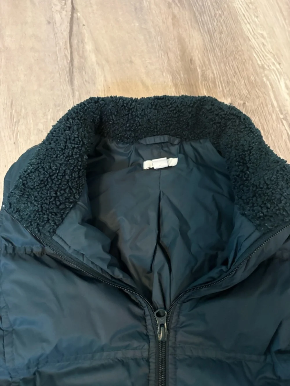 J.Jill Down Quilted Puffer Vest in Deep Teal with Sherpa Collar Size Small - Picture 7 of 15